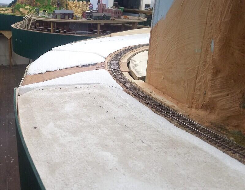 Tunnel roof started 03