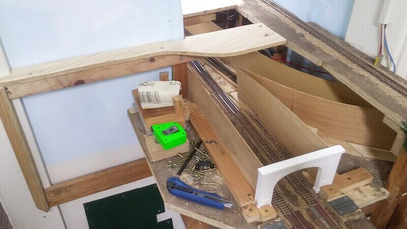 Fixed scenic base fitted 05